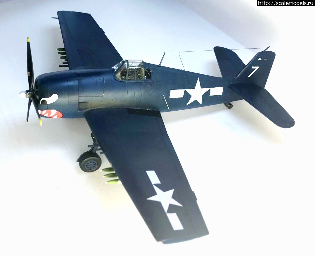 #1588811/ F6F-5 Hellcat  EDUARD 1:72 []  