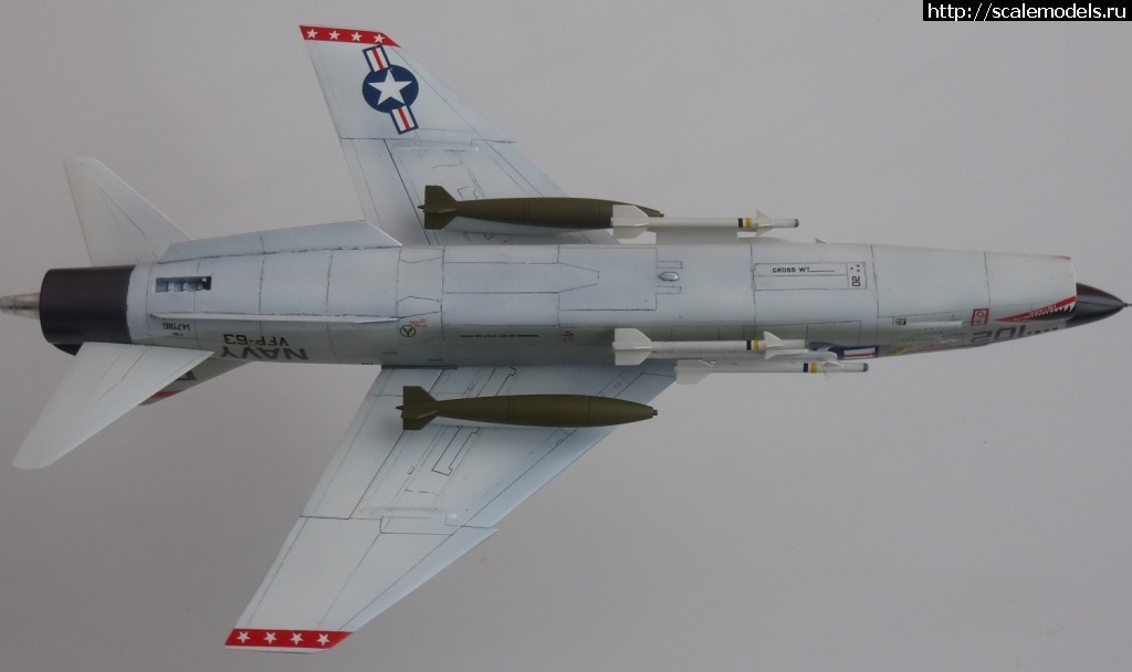 #1600769/ ESCI 1/72 Vought F-8H Crusader. .   