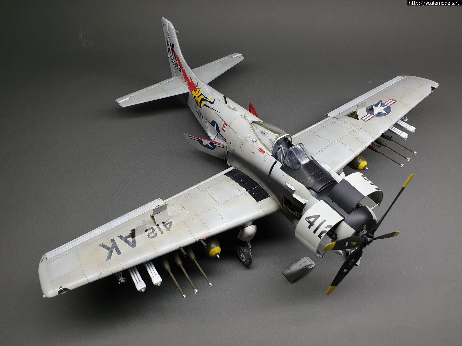  1/32 A-1H AD-6 Skyraider  