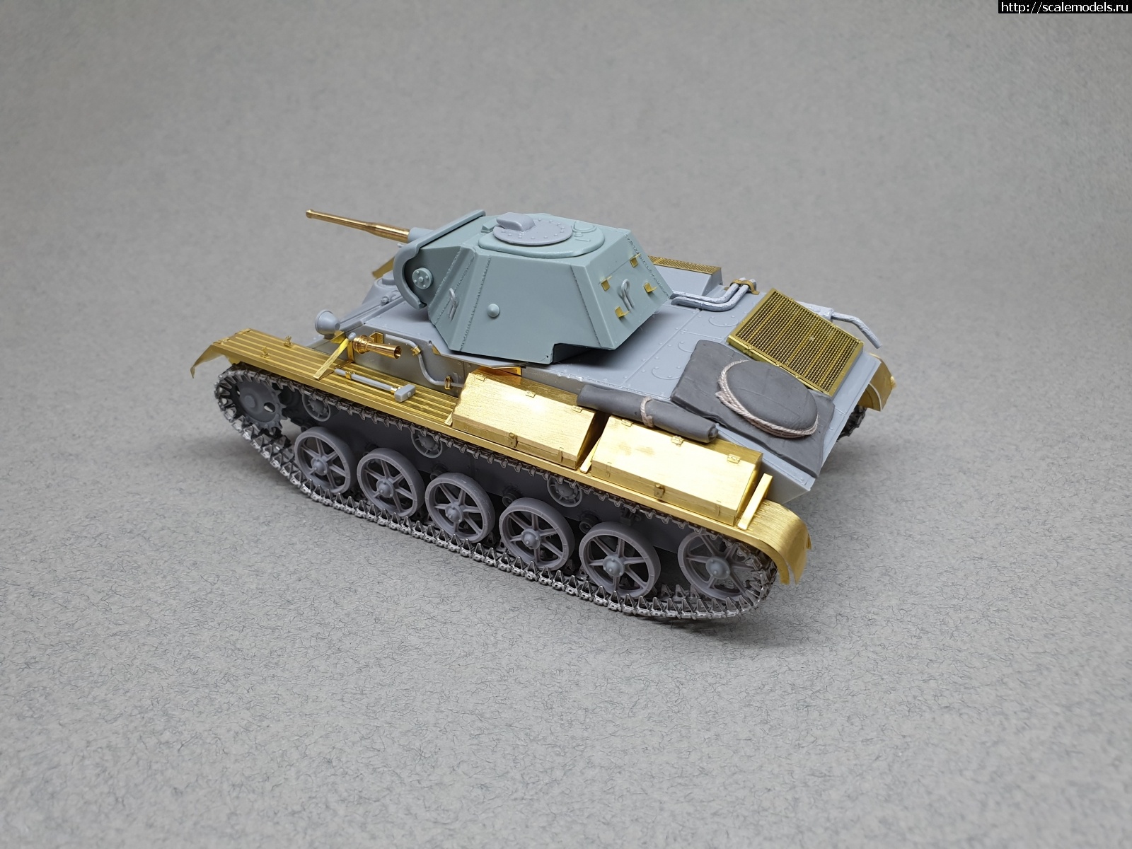 #1602356/ MiniArt 1/35 T-70M  