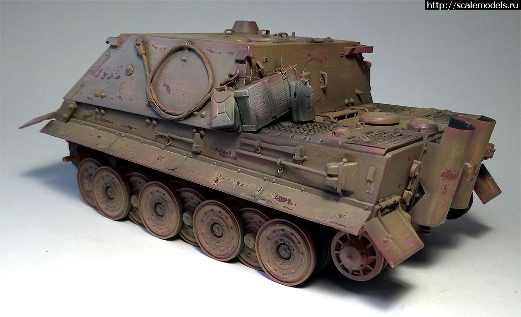 #1613211/   / AFV Club 1/35 Sturmtiger -   