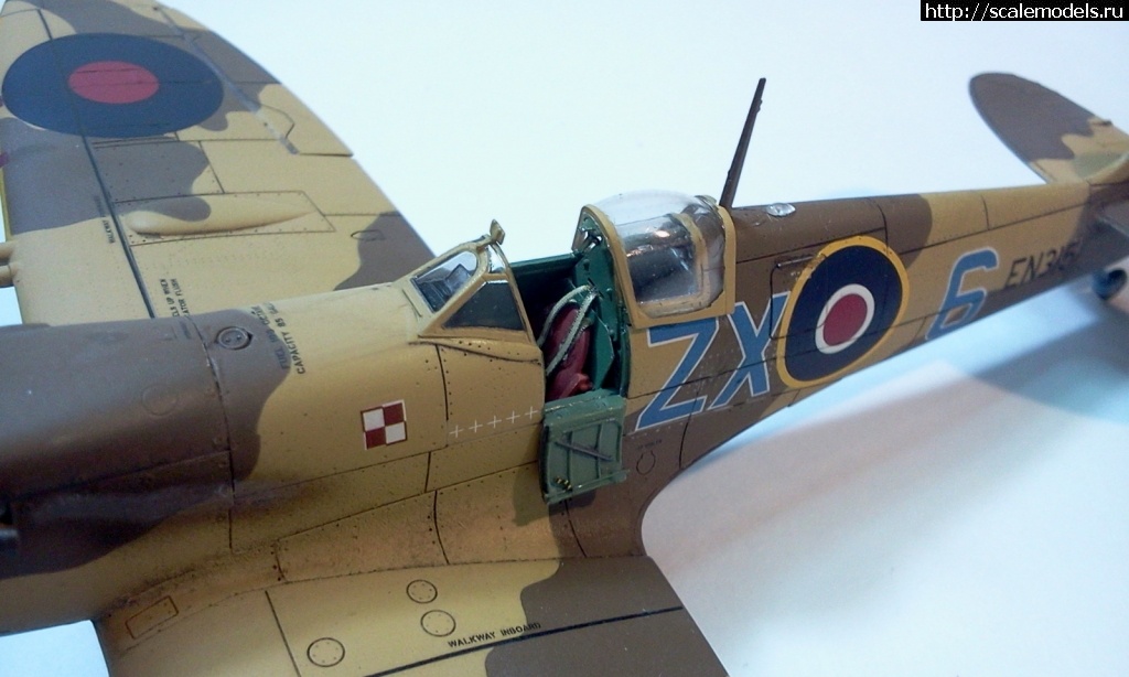 #1620920/ Eduard 1/72 Spitfire IXc "Tolly Hello" - !  