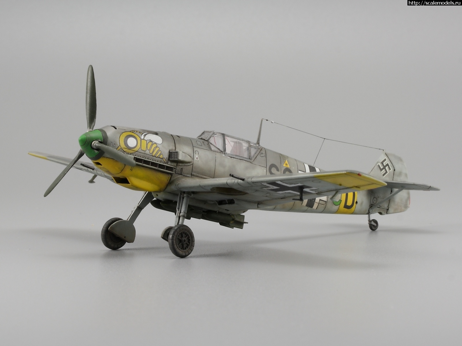 #1629551/ Bf 109E-7/B 1/72 ICM   