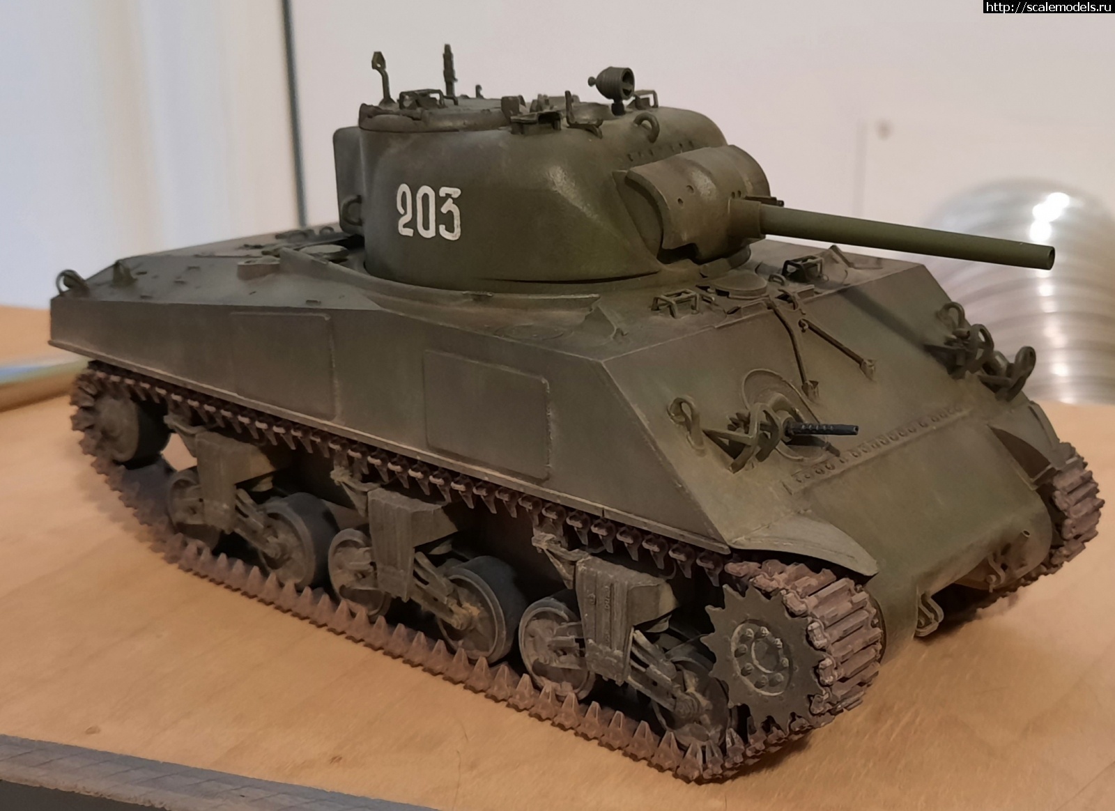#1634819/ Sherman M4A2  1/35  