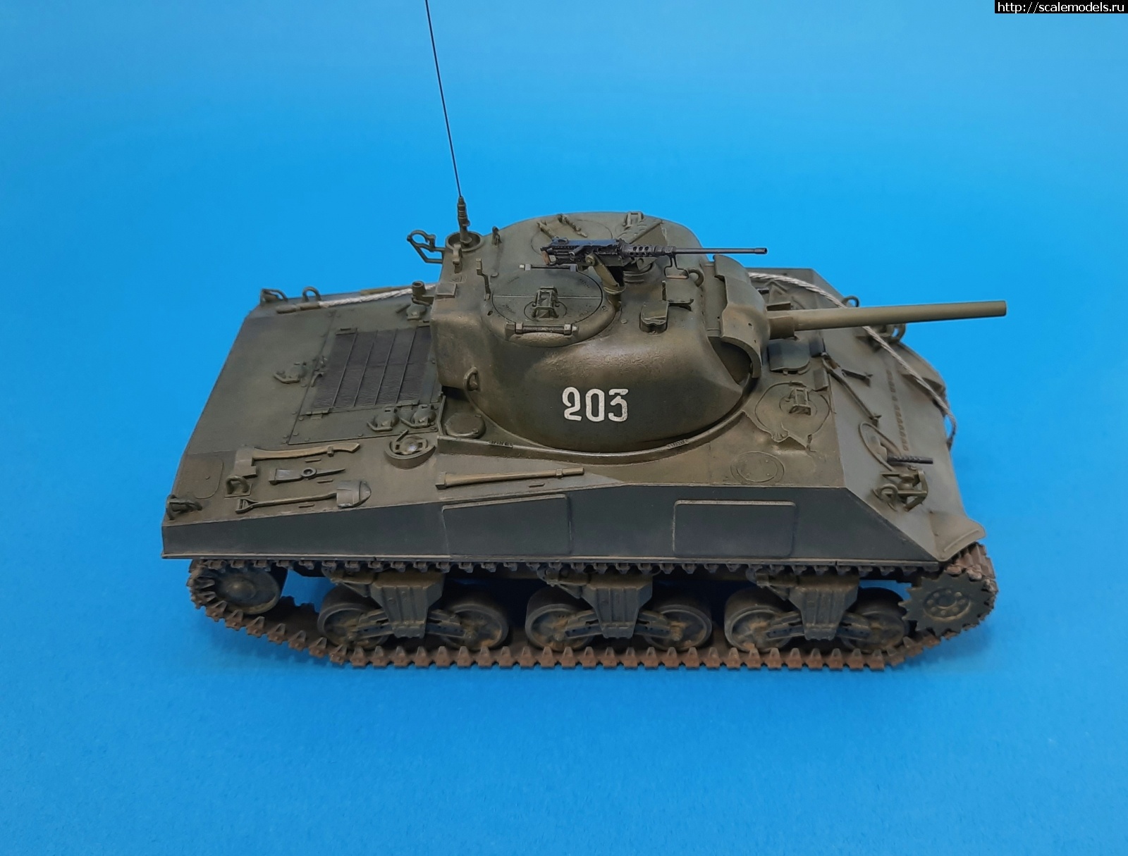 #1635018/ Sherman M4A2  1/35  