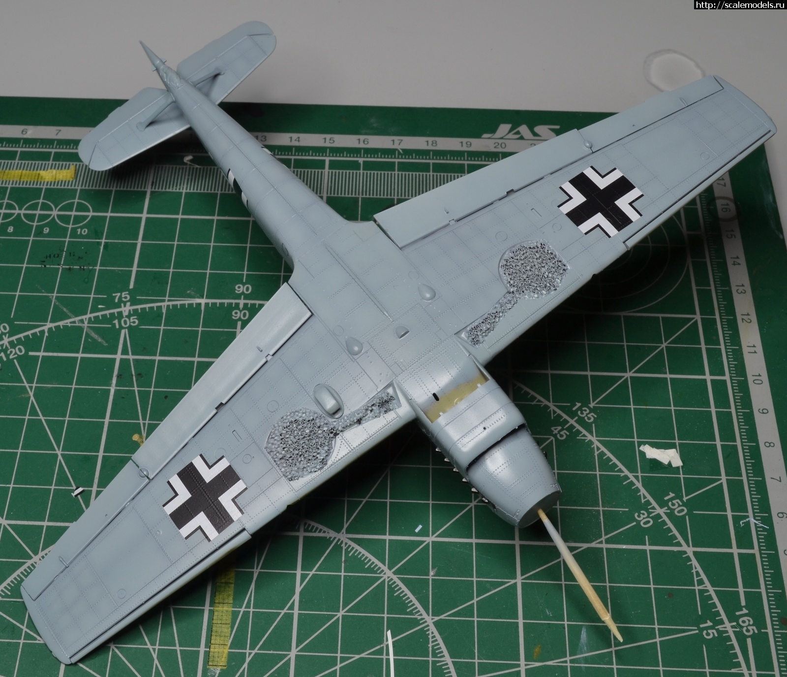 #1644508/ Bf 109 D 1/48 Modelsvit. .  