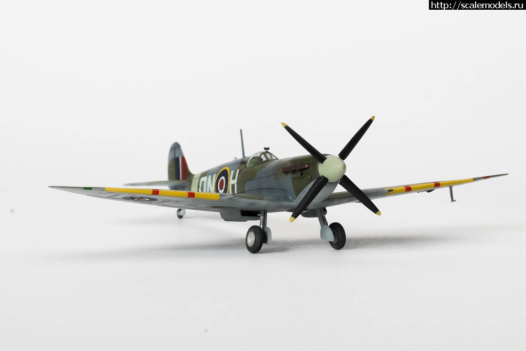 #1669507/ Spitfire Mk. VI Italeri  1/72   