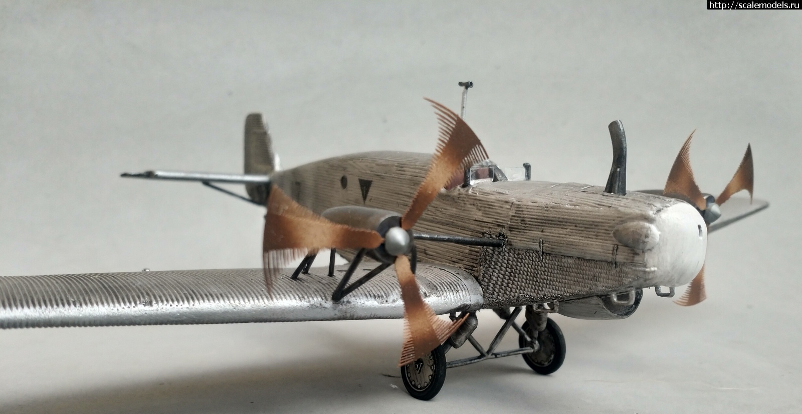 1/72 Junkers w33 twin prop   