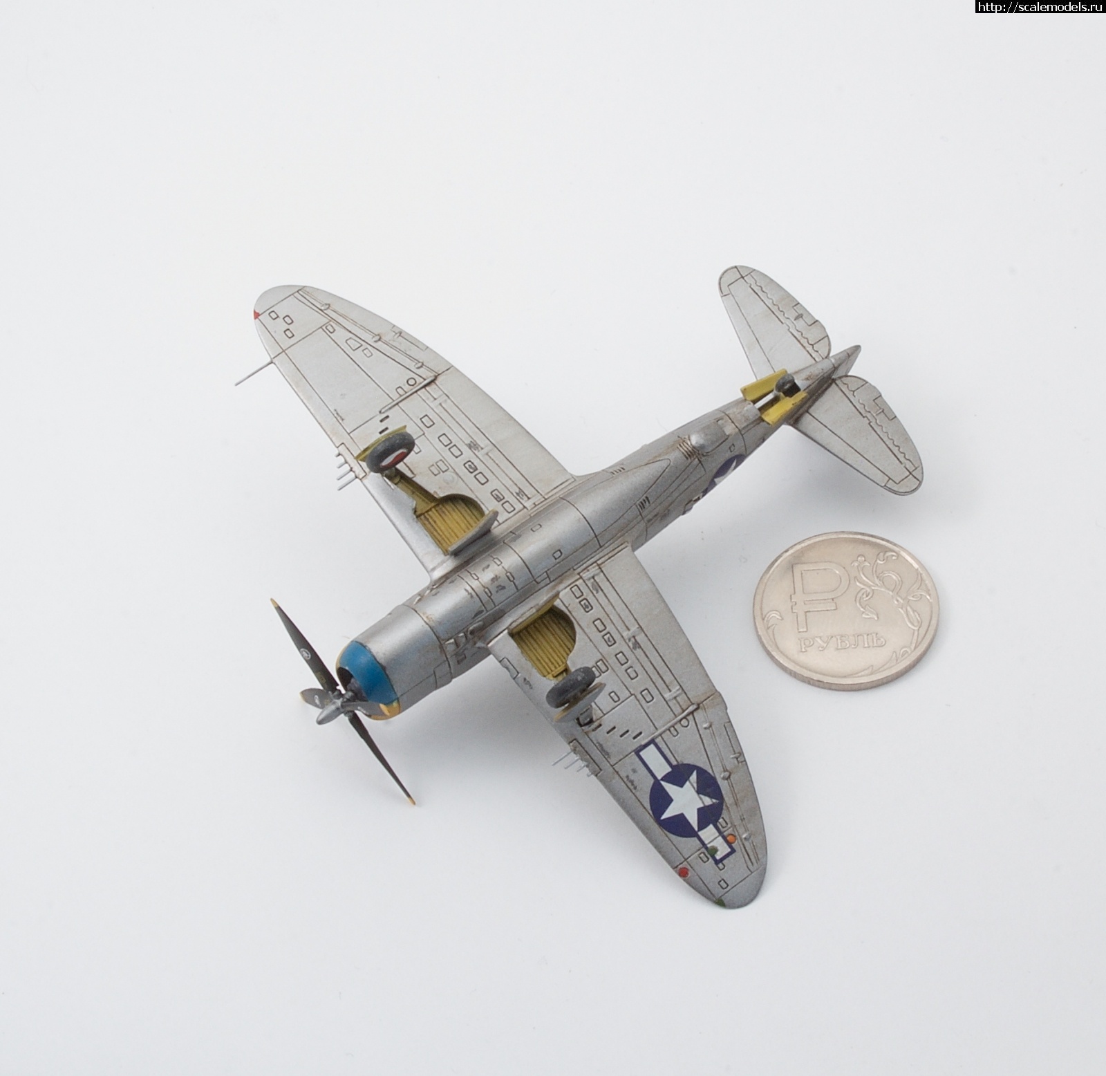 #1673744/ Platz 1/144 P-47D Thunderbolt Razorbacks -   