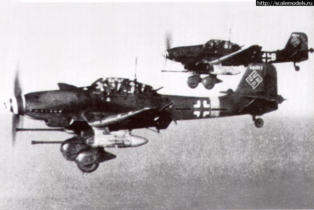 #1677623/ Ju-87 G-2 1/72 Academy-   