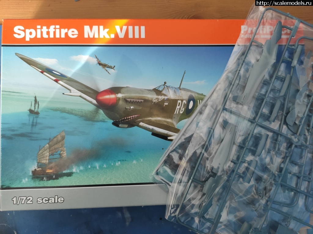 Spitfire Mk. VIII 1/72 Eduard     