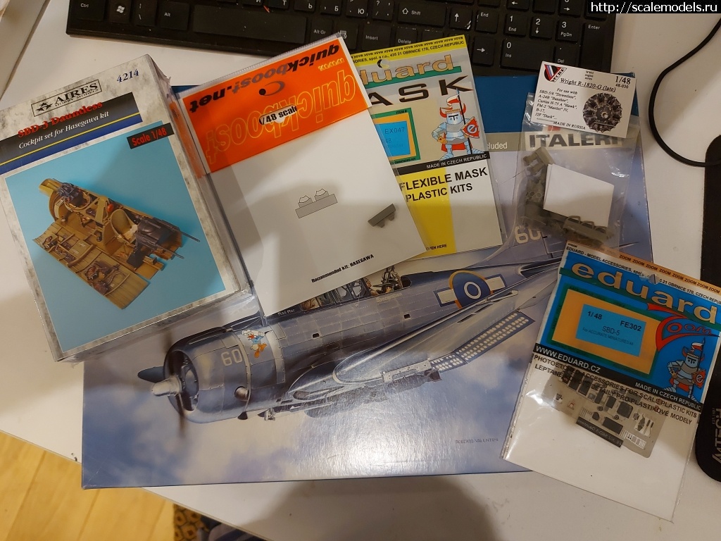 Accurate Miniatures / Italeri SBD 5 Dauntless 1/48  