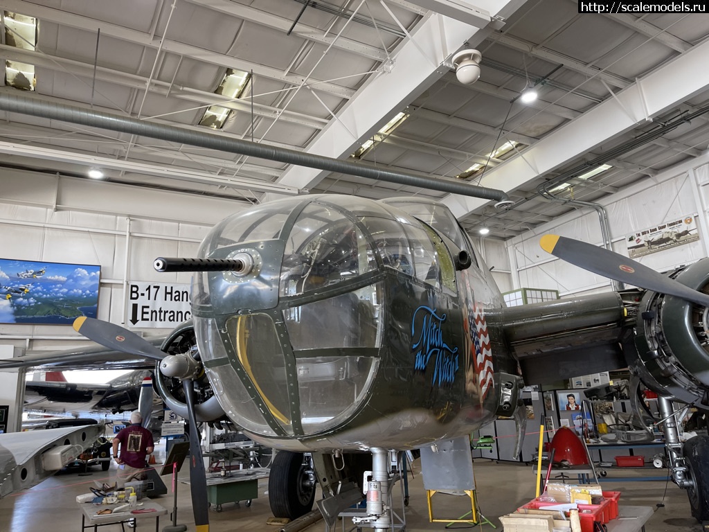 Walk Around North American B-25 Mitchell  