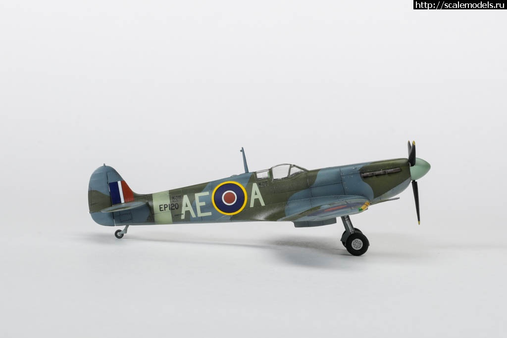#1685818/ Spitfire Mk.VB Revell 1/72   