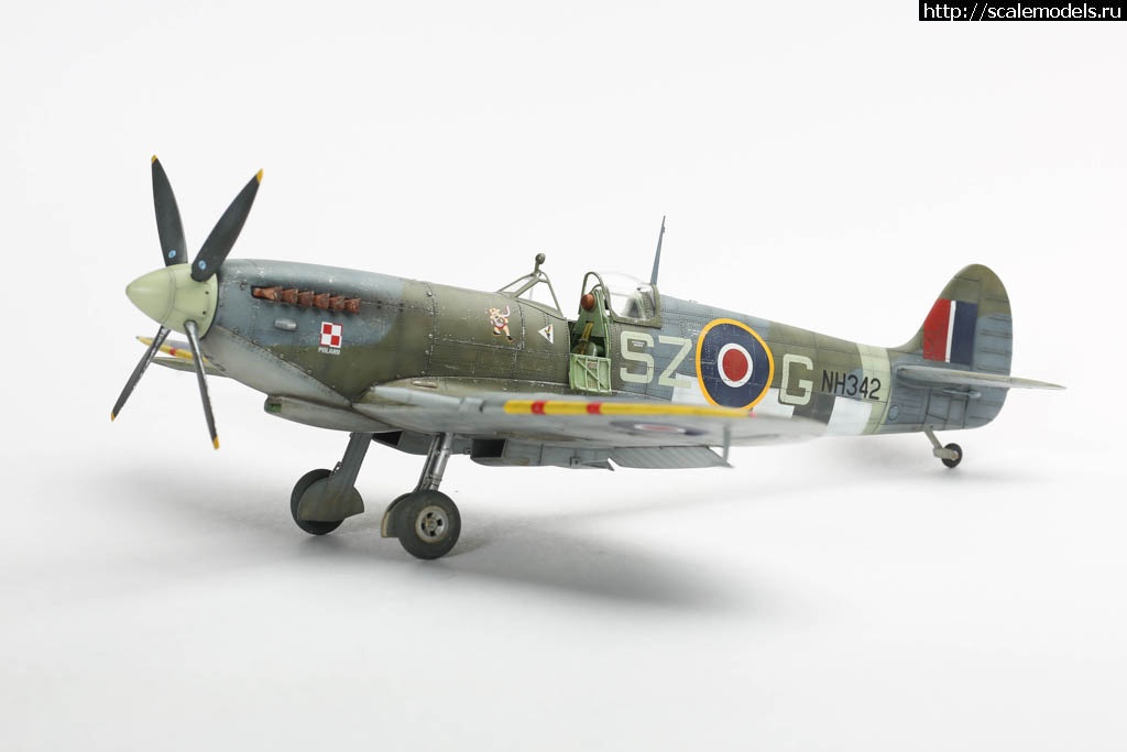 #1701713/ Spitfire Mk. IXc Revell 1/32   
