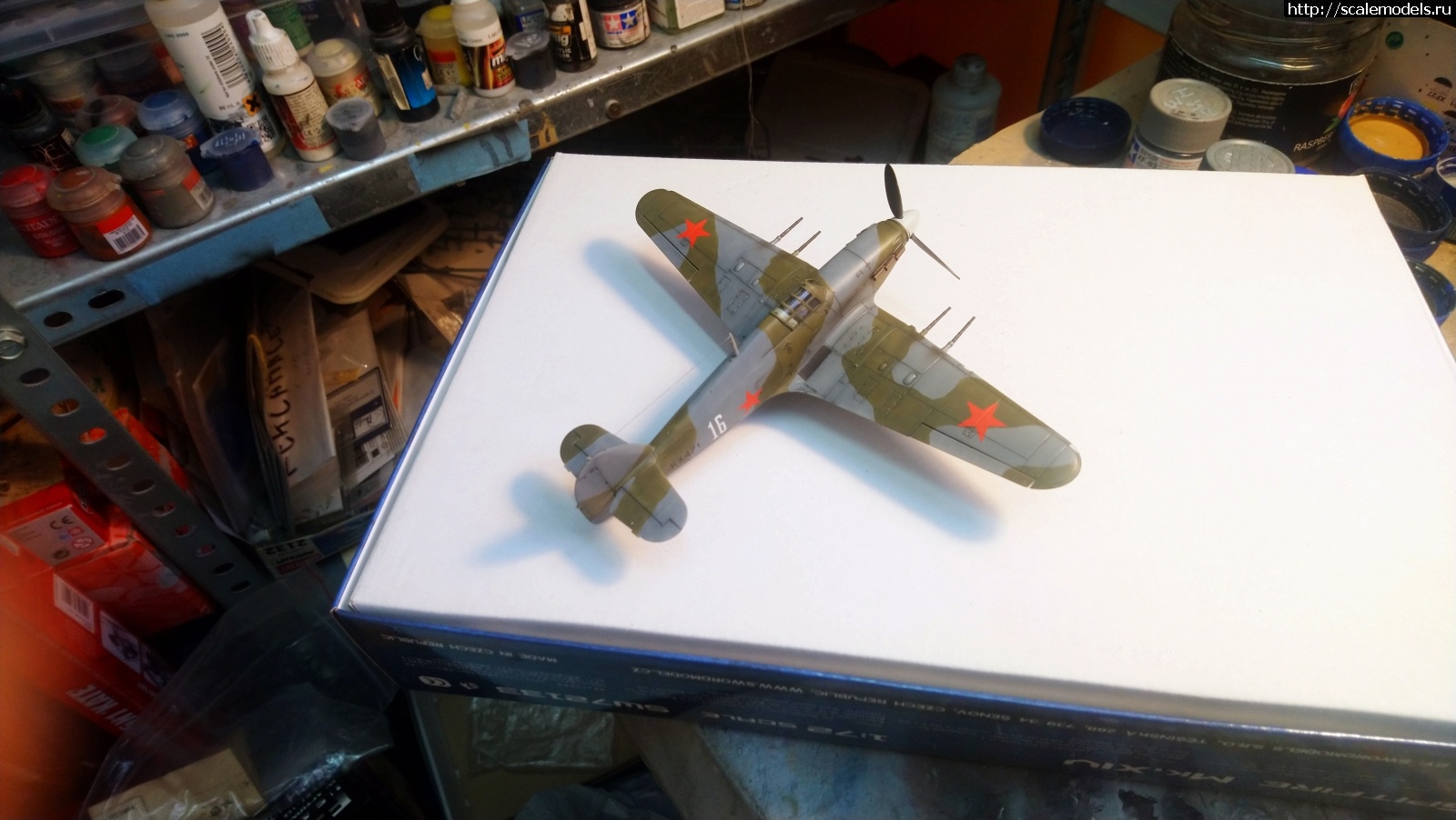 #1709868/ Hurricane Mk. IIC 1/72    