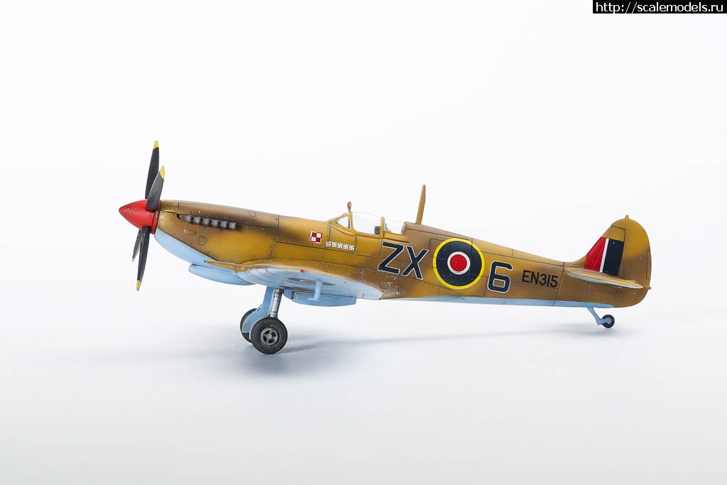 #1715261/ Hasegawa 1/72 Spitfire VII Long wing...(#15350) -   