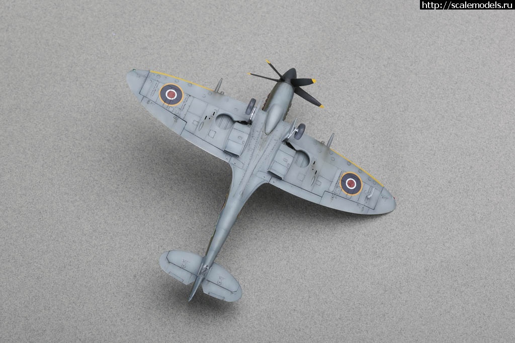 #1720687/ Spitfire Mk. XIVE 1/72 Sword   