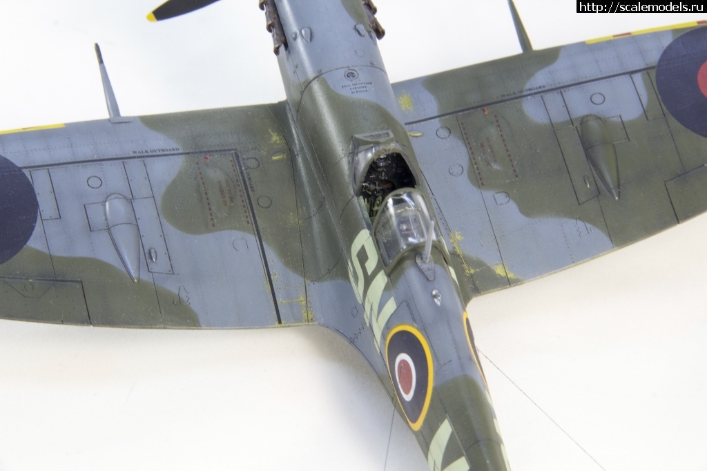 #1721106/ Supermarine Spitfire MkVb 1/48 Tamiya !  