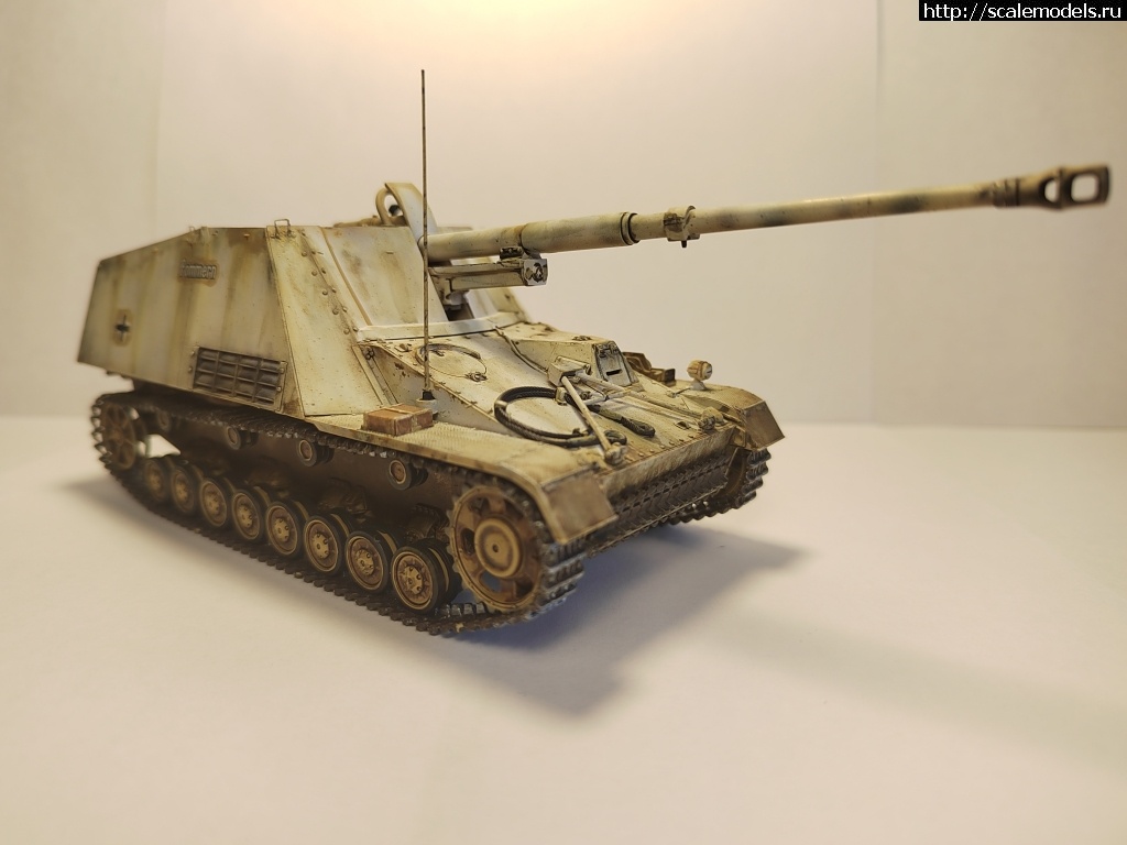 #1721511/ Tamiya Nashorn 1/48. .  