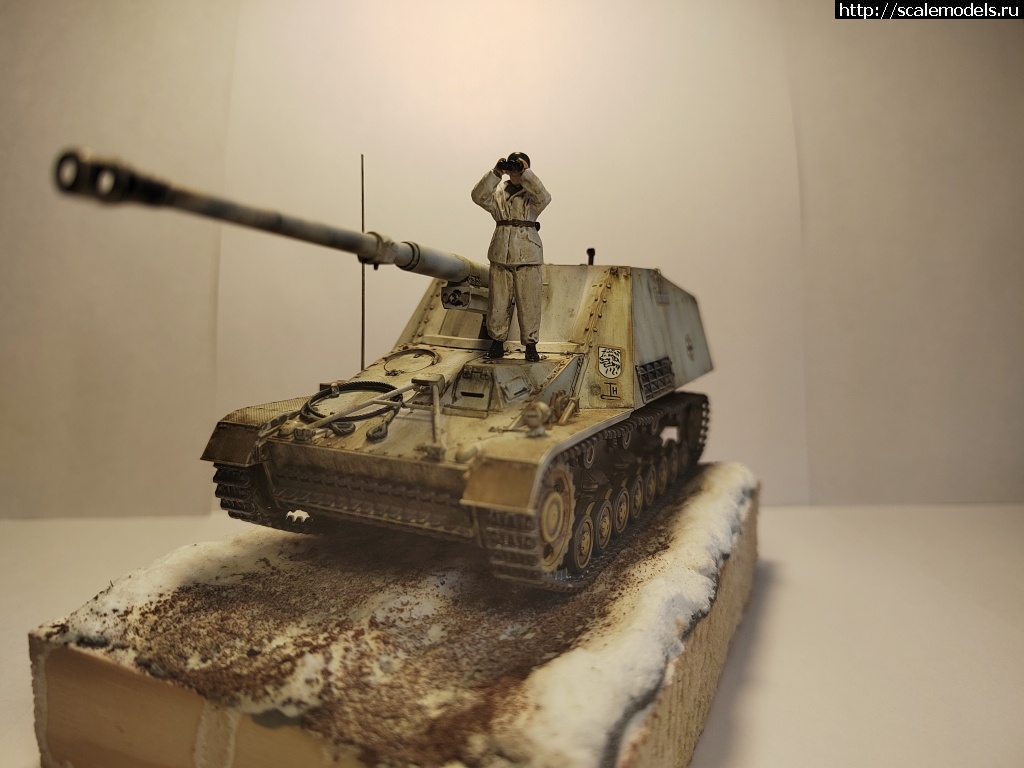 #1721511/ Tamiya Nashorn 1/48. .  