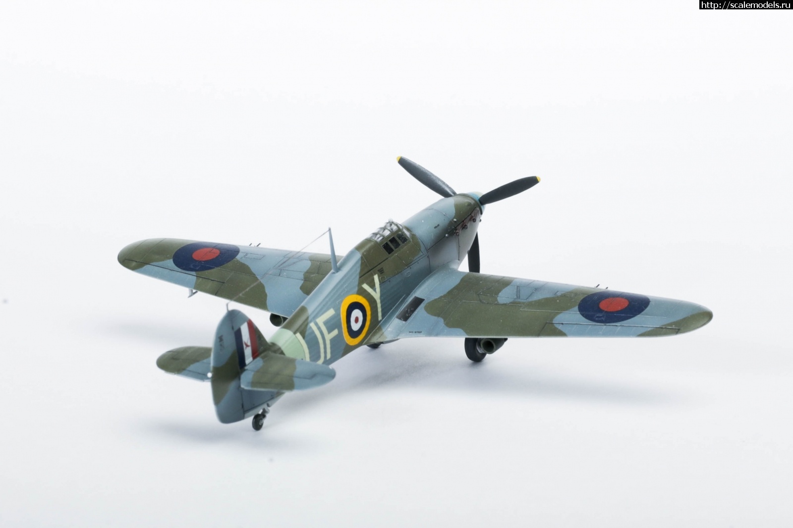   -3,  1/72 Hurricane  