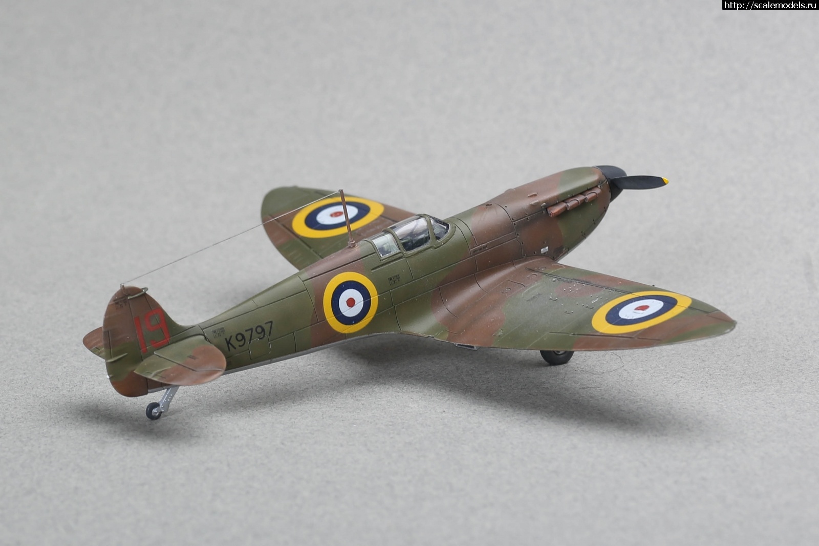 #1722689/ Spitfire Mk.I early 1/72 Airfix   