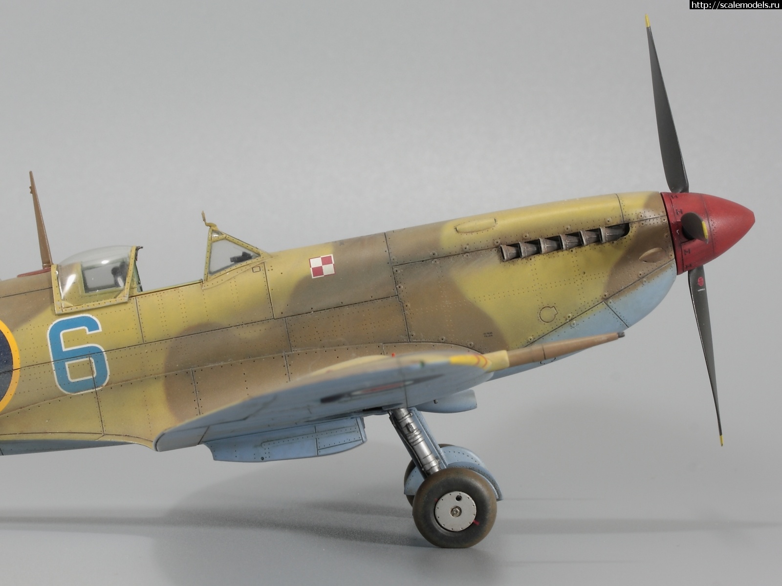 #1723335/ Spitfire Mk.IXc 1/48 Eduard - !  