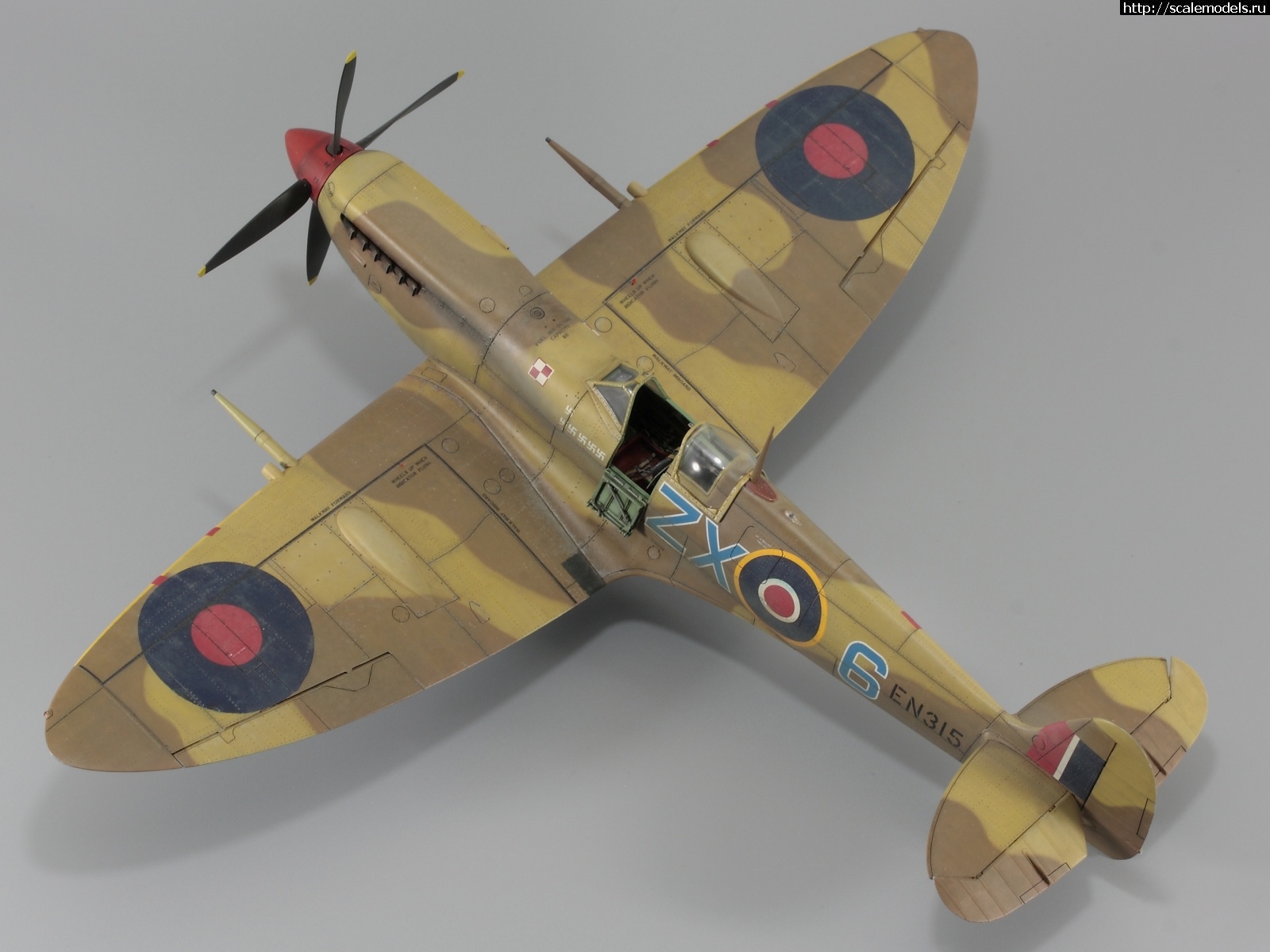 #1723335/ Spitfire Mk.IXc 1/48 Eduard - !  