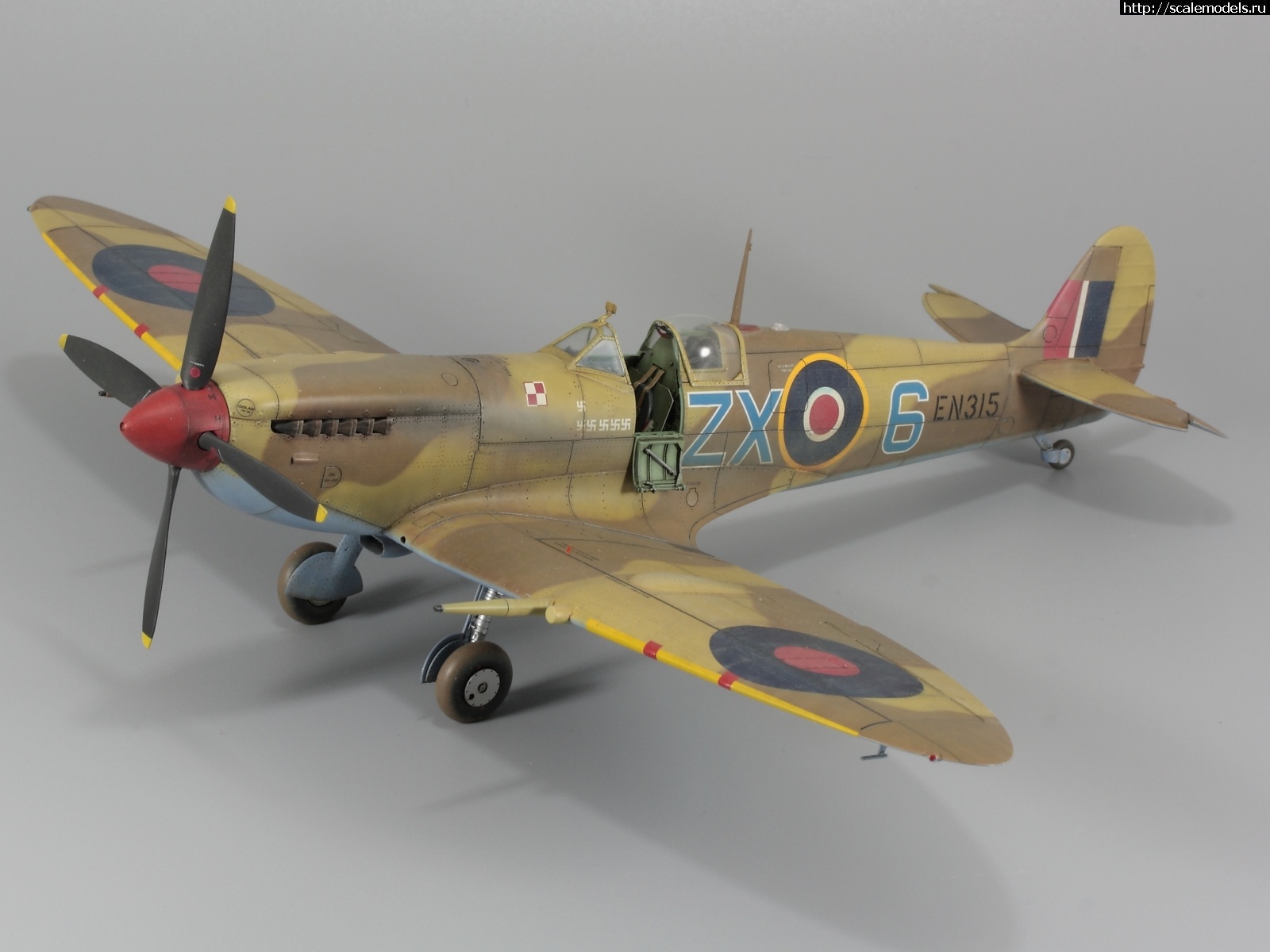 #1723335/ Spitfire Mk.IXc 1/48 Eduard - !  