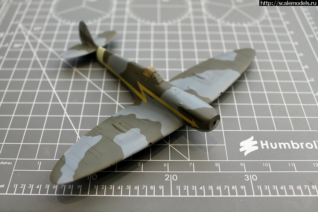 #1725890/ KP 1/72 Spitfire Mk.Vb  538 - !  