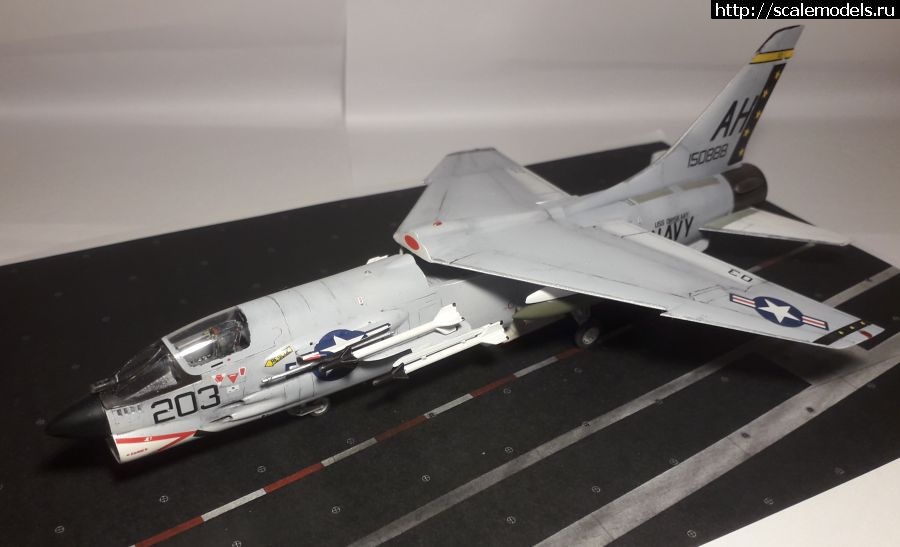 #1726013/ F-8E Crusader Hasegawa 1:72   