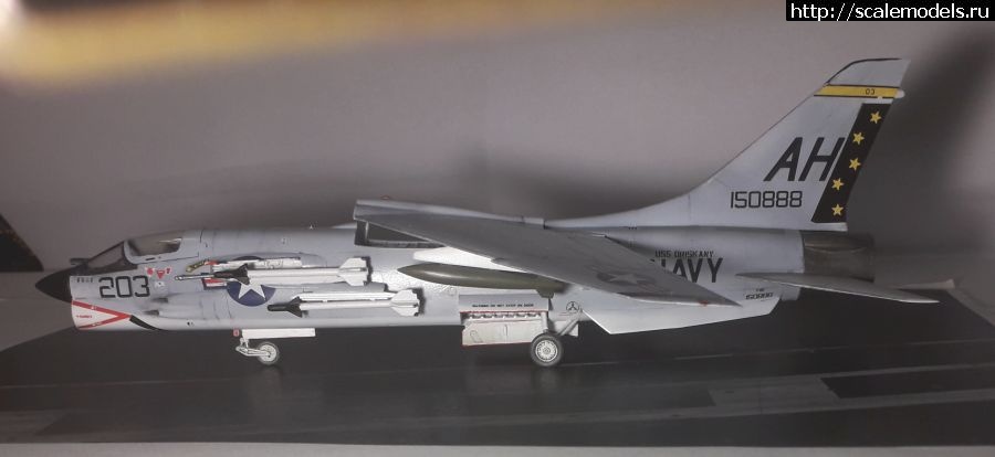 #1726013/ F-8E Crusader Hasegawa 1:72   