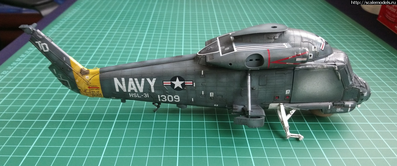 #1735107/ SH-2F Seasprite 1/48 Kitty Hawk ()  