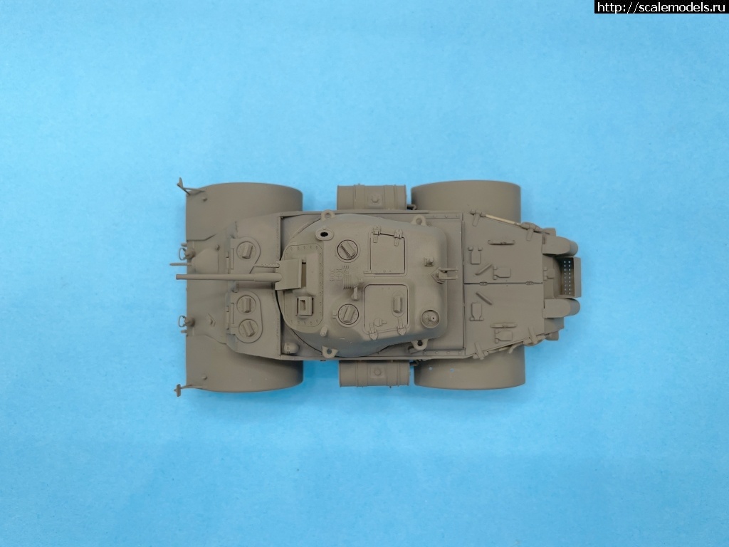 #1735210/ BRONCO 1/48 T17E1 Staghound Mk.1   