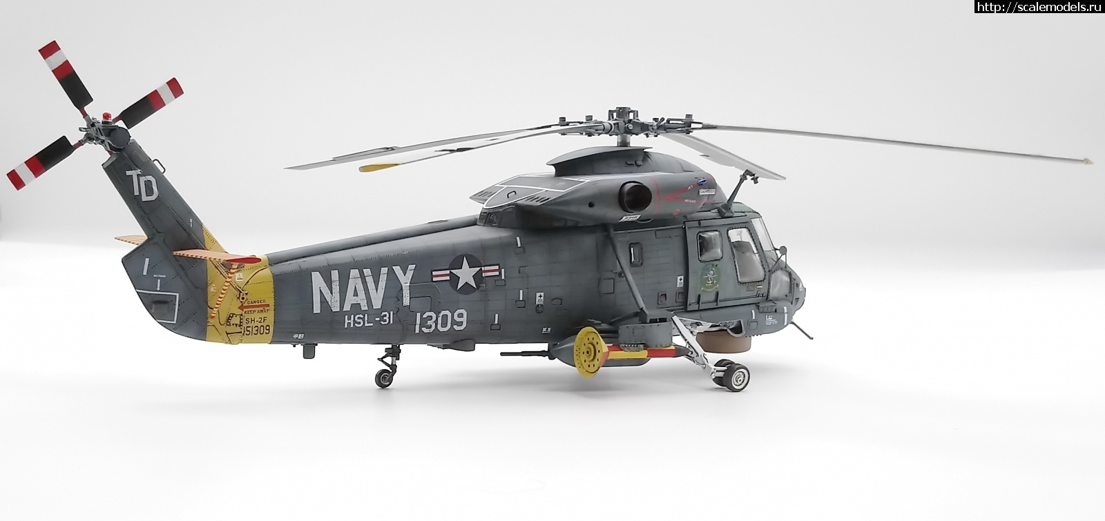 #1739139/ SH-2F Seasprite 1/48 Kitty Hawk ()  