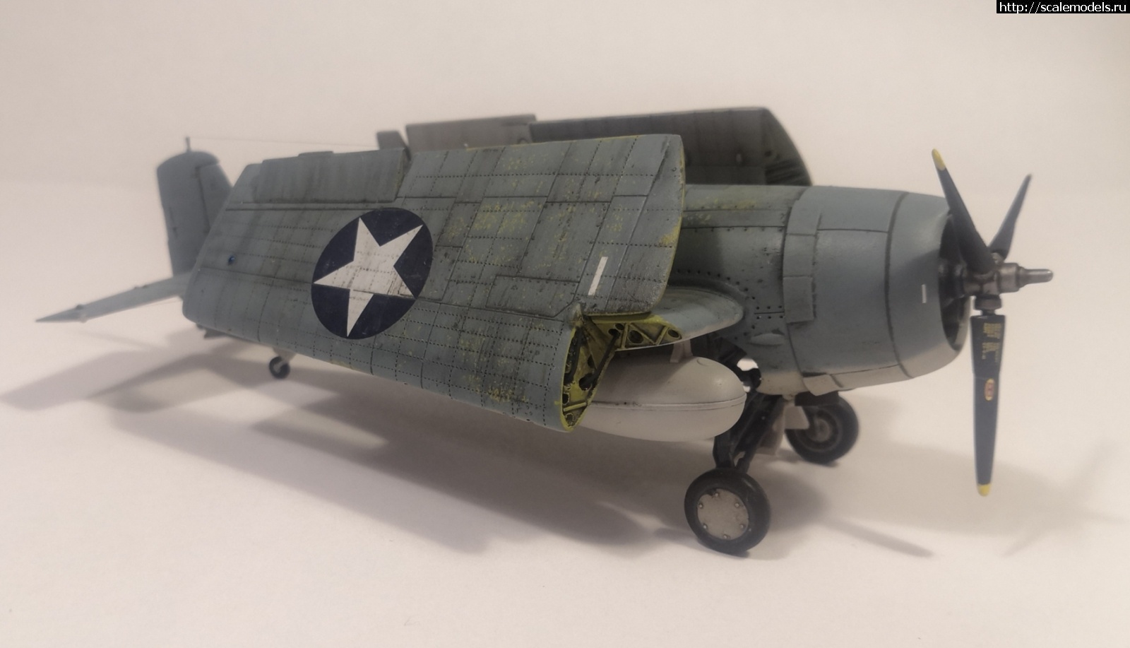 #1739801/ F4f-4 Wildcat Airfix 1/72 .  