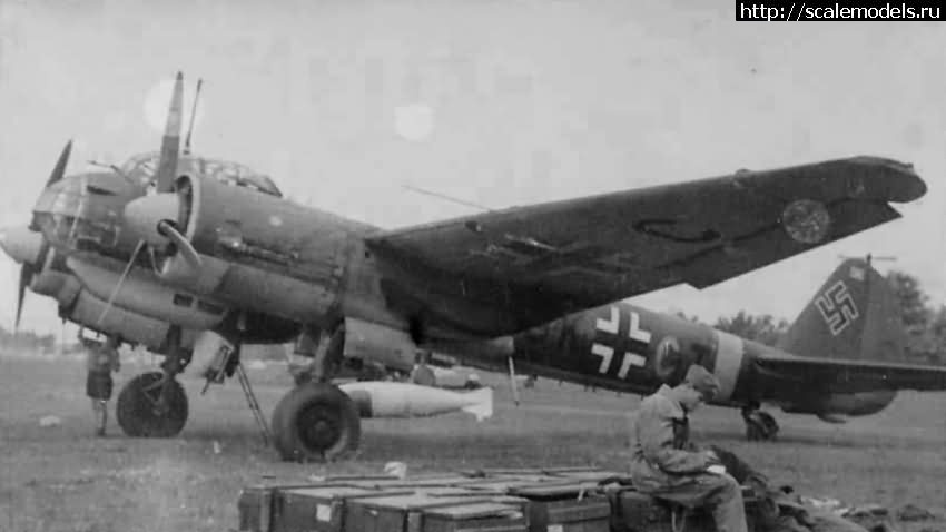 #1742008/ Junkers Ju-88 a-1 1/72 Revell .  