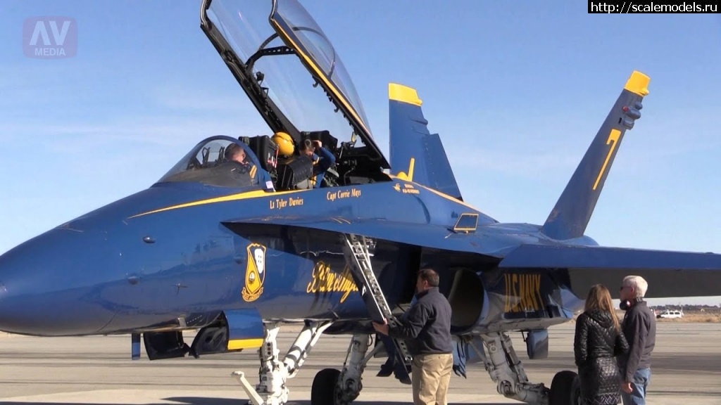 #1743051/ Kinetic 1/48 F-18 Blue Angels(#15725) -   