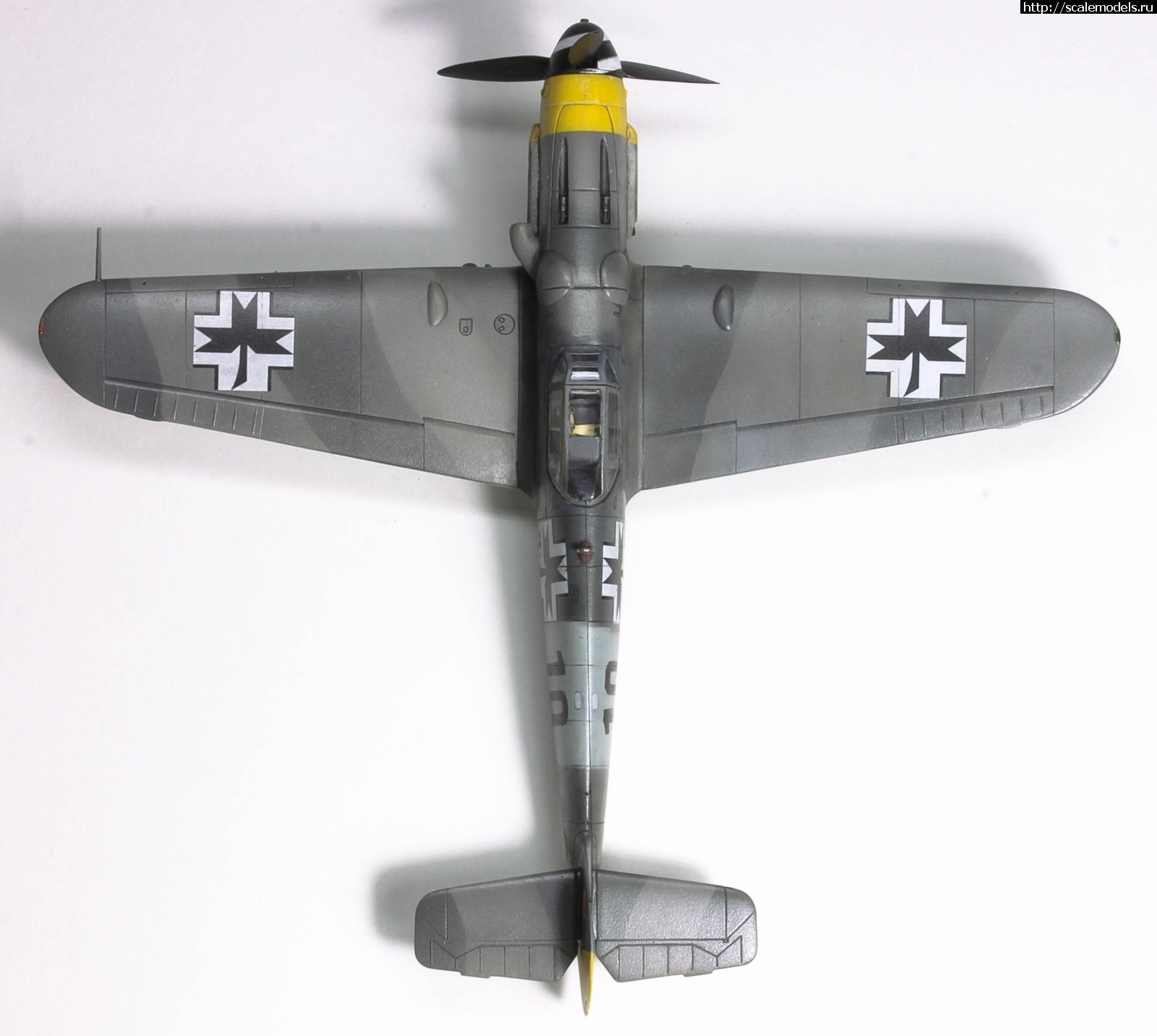 #1743915/ Messerschmitt Bf 109 G-14   1/72, Academy.   