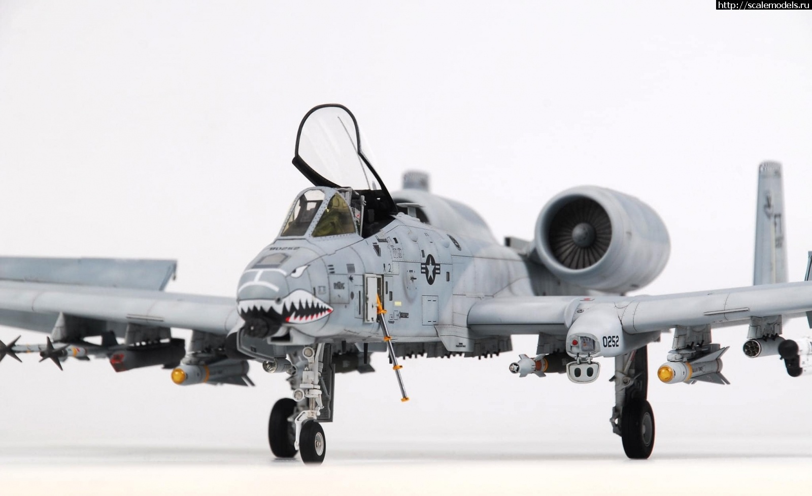 #1767554/  A-10C THUNDERBOLT 1/48 Academy  