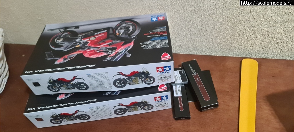 1/12 Ducati Superleggera V4 Tamiya 14140  