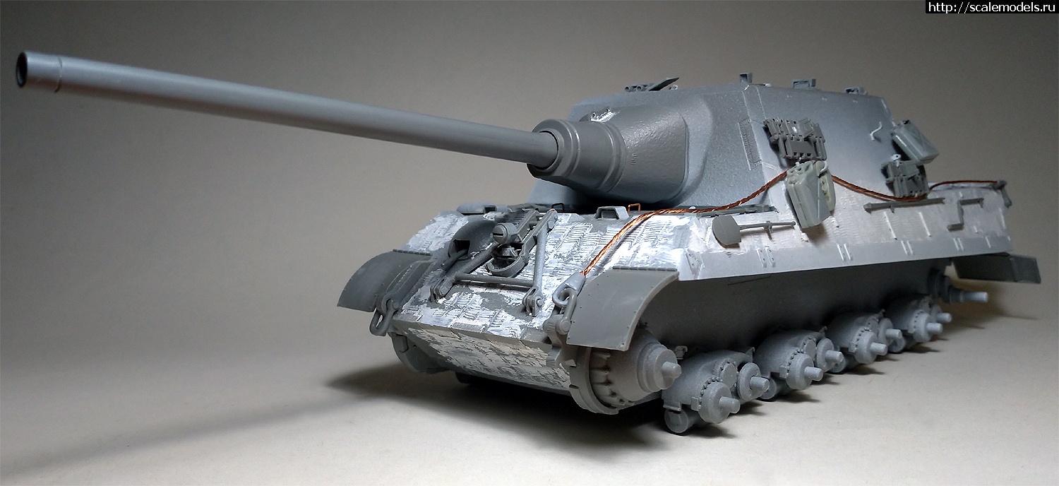 #1773605/ Takom 1/35 Sd.Kfz.186  Jagdtiger porsche   