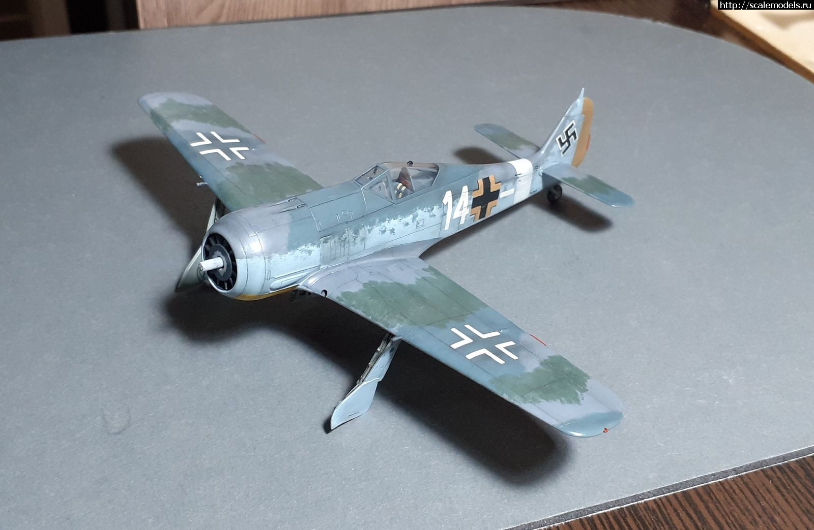 #1782071/ Focke-Wulf Fw-190A-4 ( 1:72)   