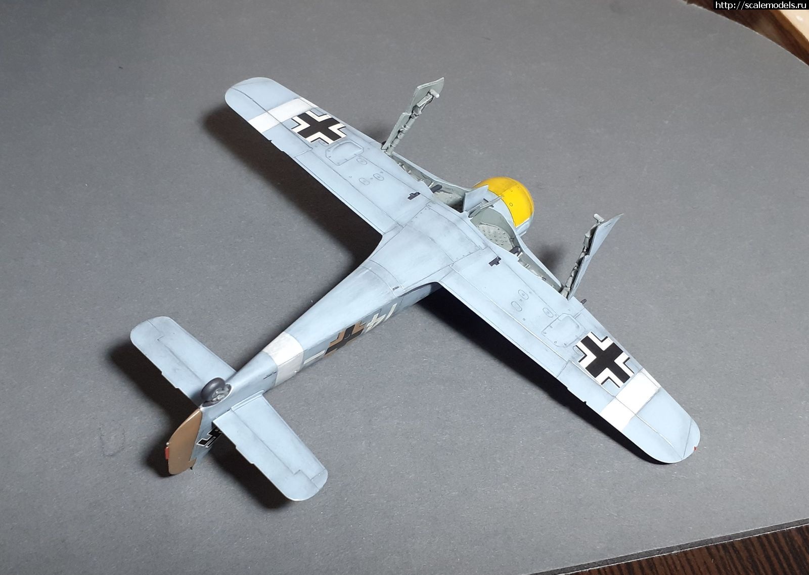 #1782071/ Focke-Wulf Fw-190A-4 ( 1:72)   