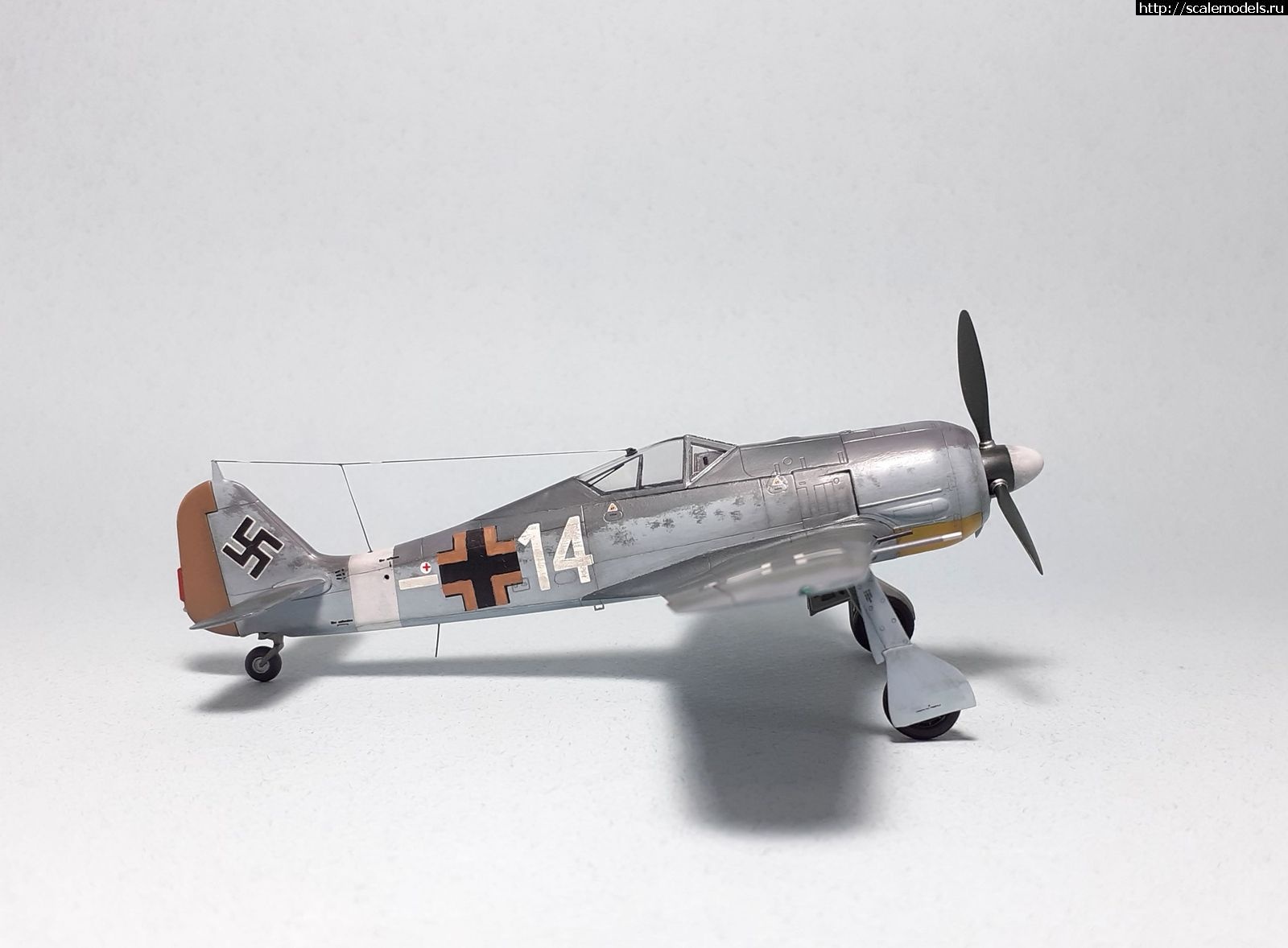 #1782235/ Focke-Wulf Fw-190A-4 ( 1:72)   