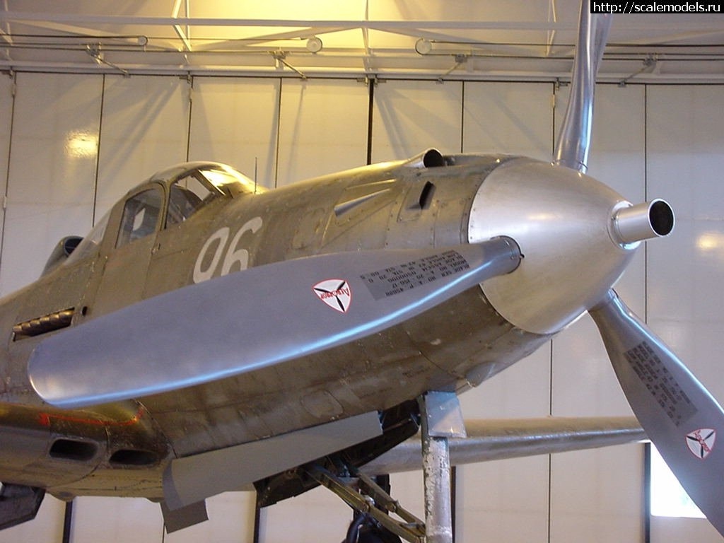 Kitty Hawk 1/32 P-39Q Airacobra .. / Kitty Hawk 1/32 P-39Q Airacobra .....(#16275) -   