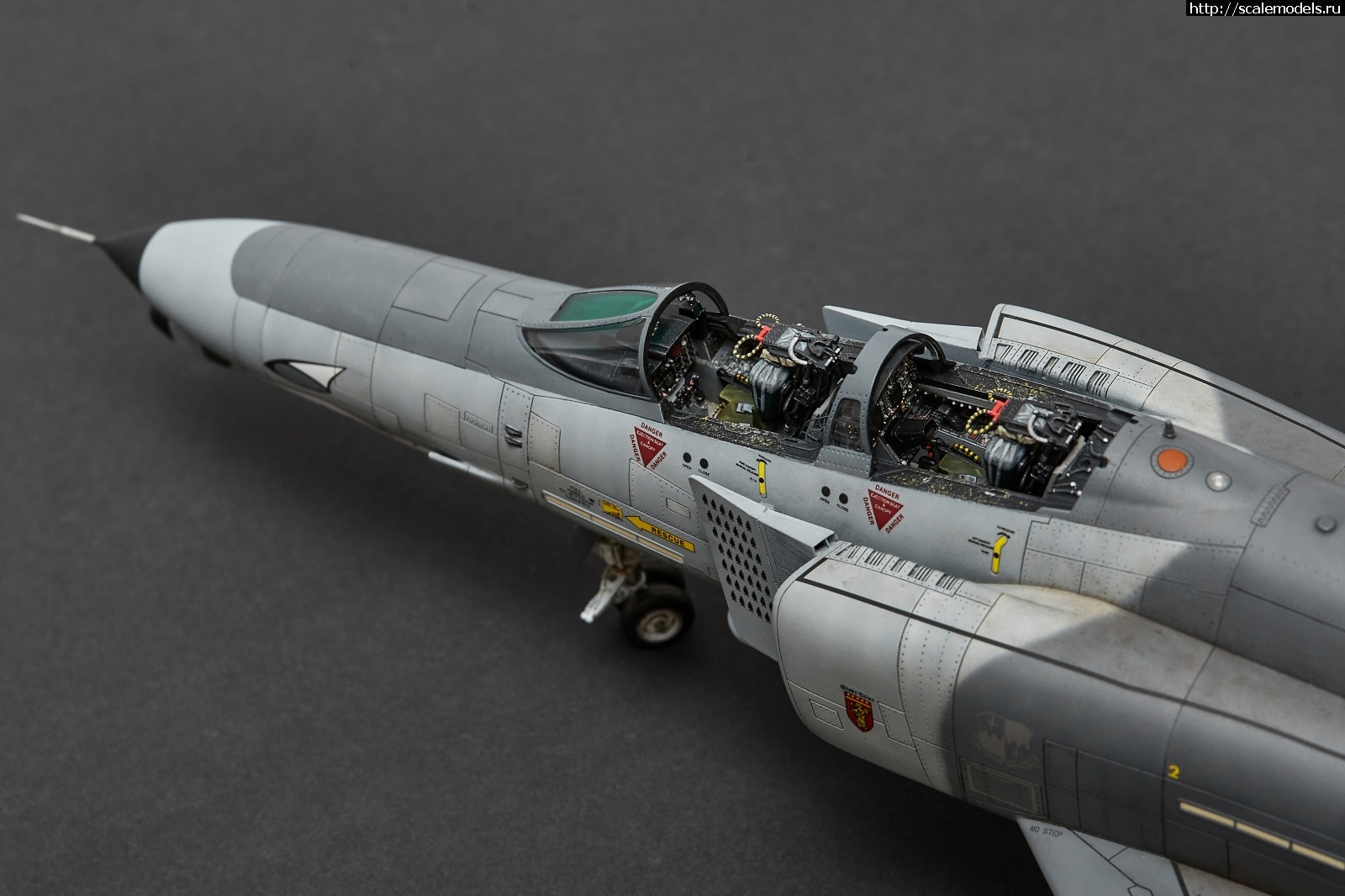 #1802605/ F-4G Phantom II 1/48 MENG -   