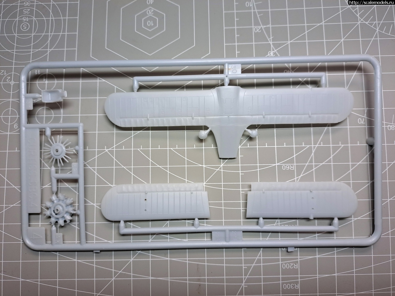 Curtiss 77,   SBC-4 Helldiver   Heller 1/72  