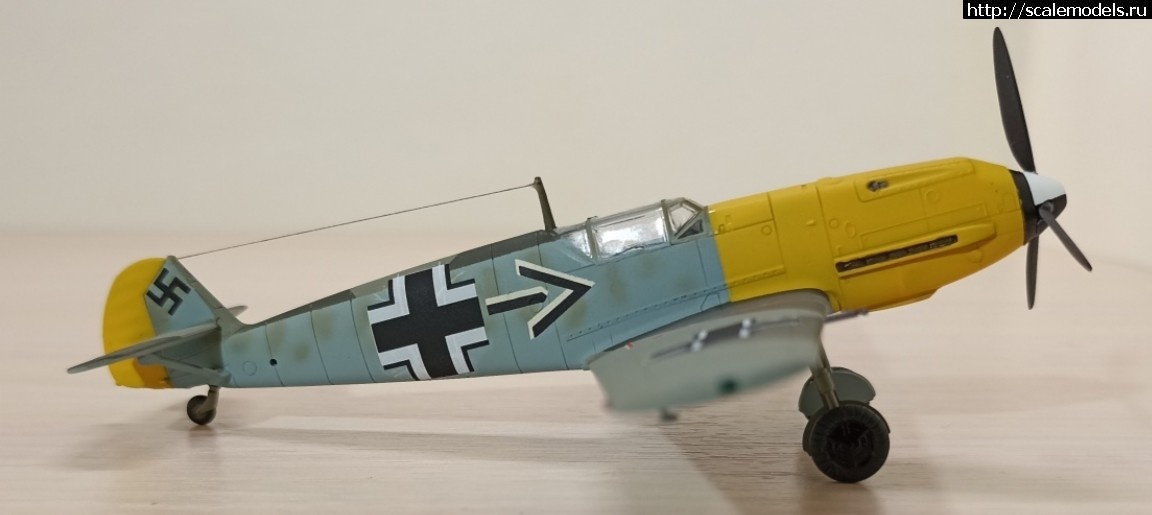 #1842394/ Messerschmitt Bf-109 E-3/4  1:72 Academy  